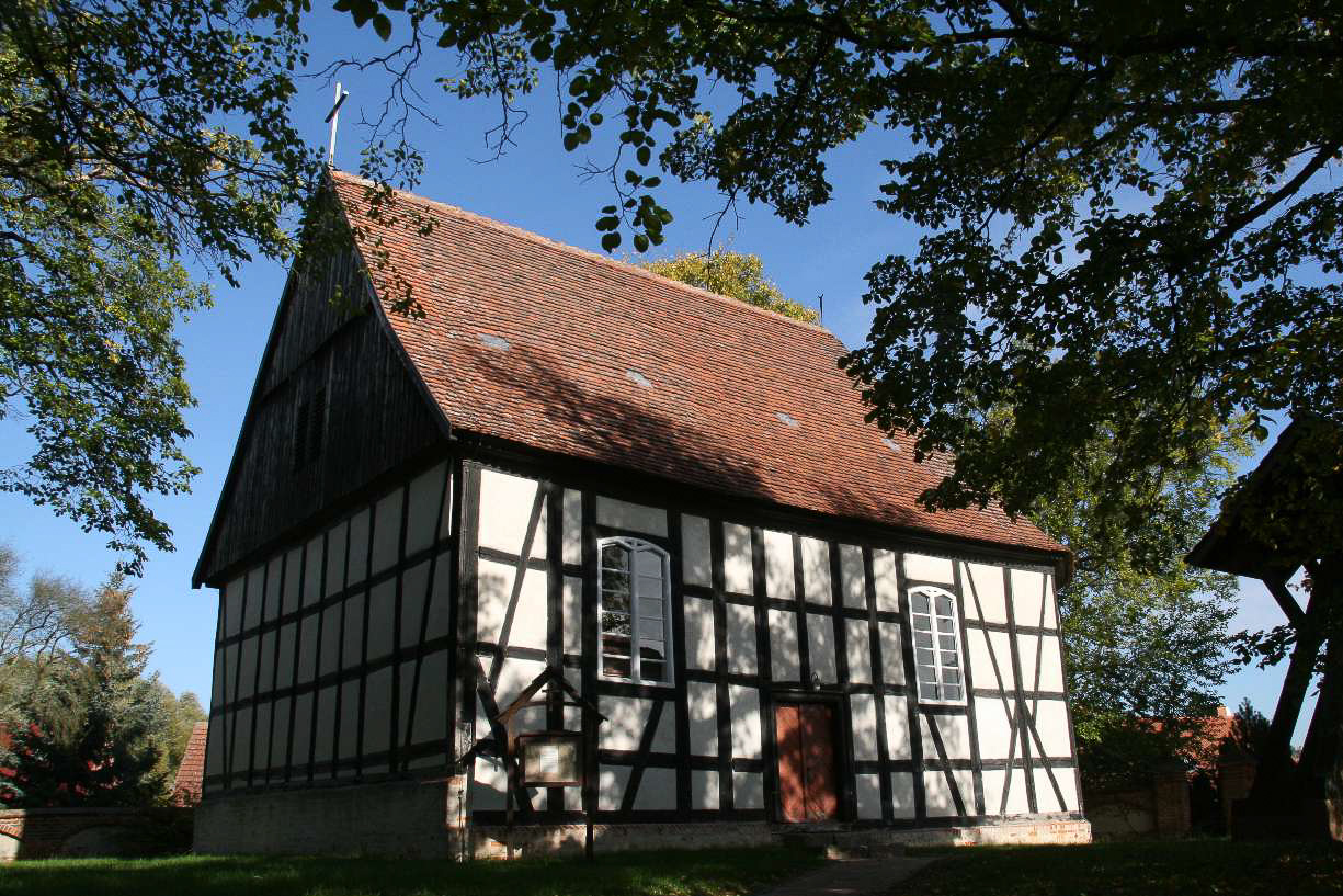 Einsames Fachwerkhaus auf dem Lande in Mecklenburg